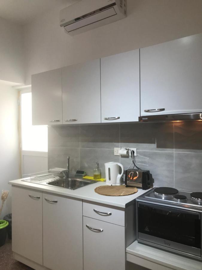 Avance Art Atena Exterior foto