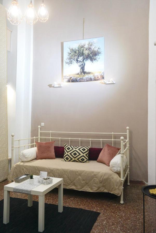 Avance Art Atena Exterior foto